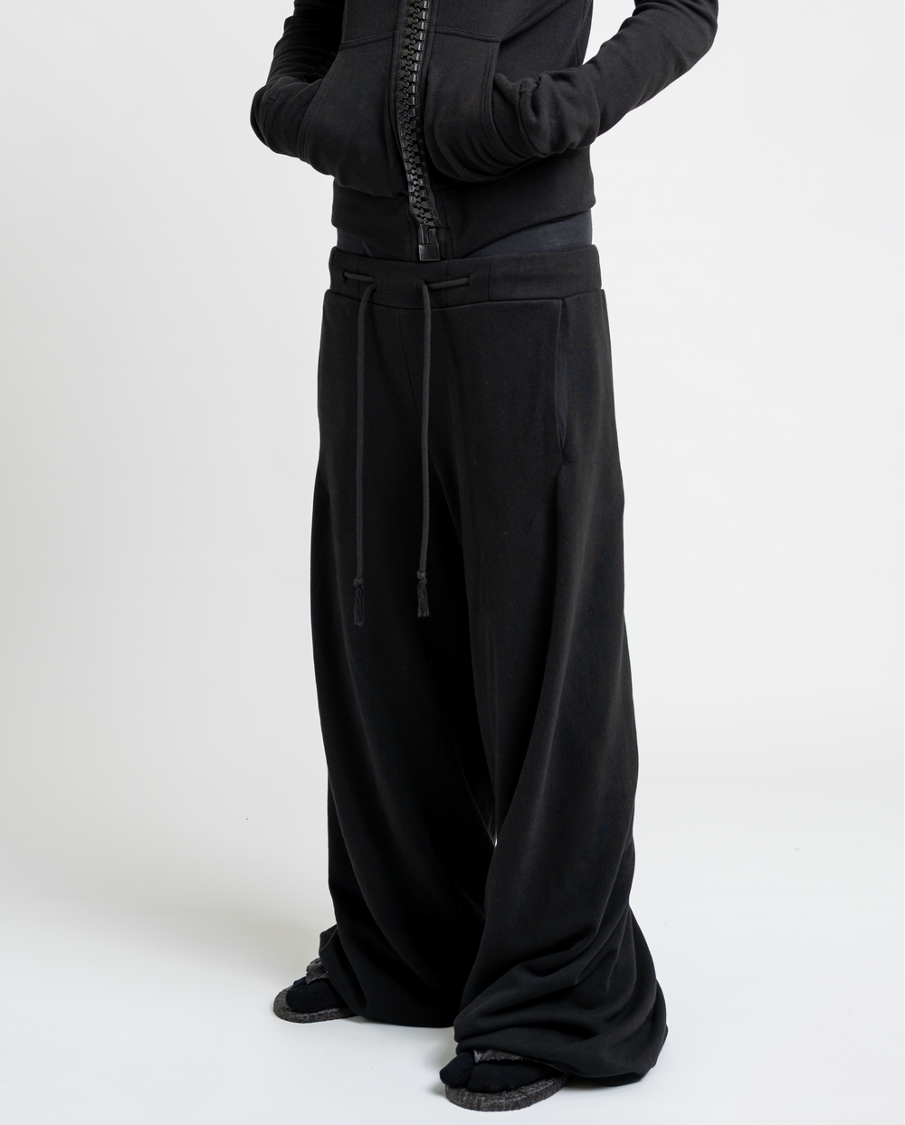 spiral jogging _ black